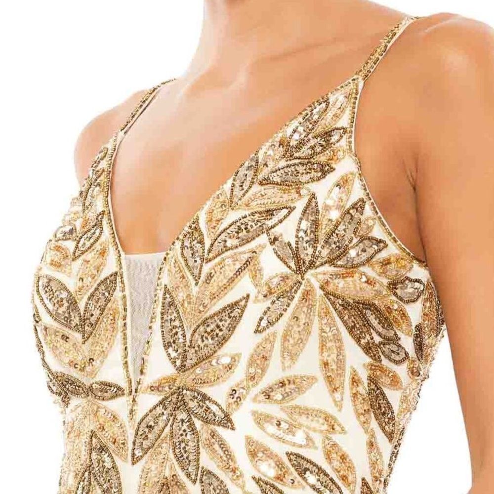 MAC DUGGAL Women’s Embellished Sequins Leaf Evening Gown in the Size 8 - Picture 9 of 11